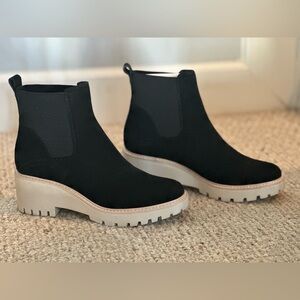 Dolce Vita Haddie boot, black and tan, sz 8.5 - BRAND NEW NEVER WORN